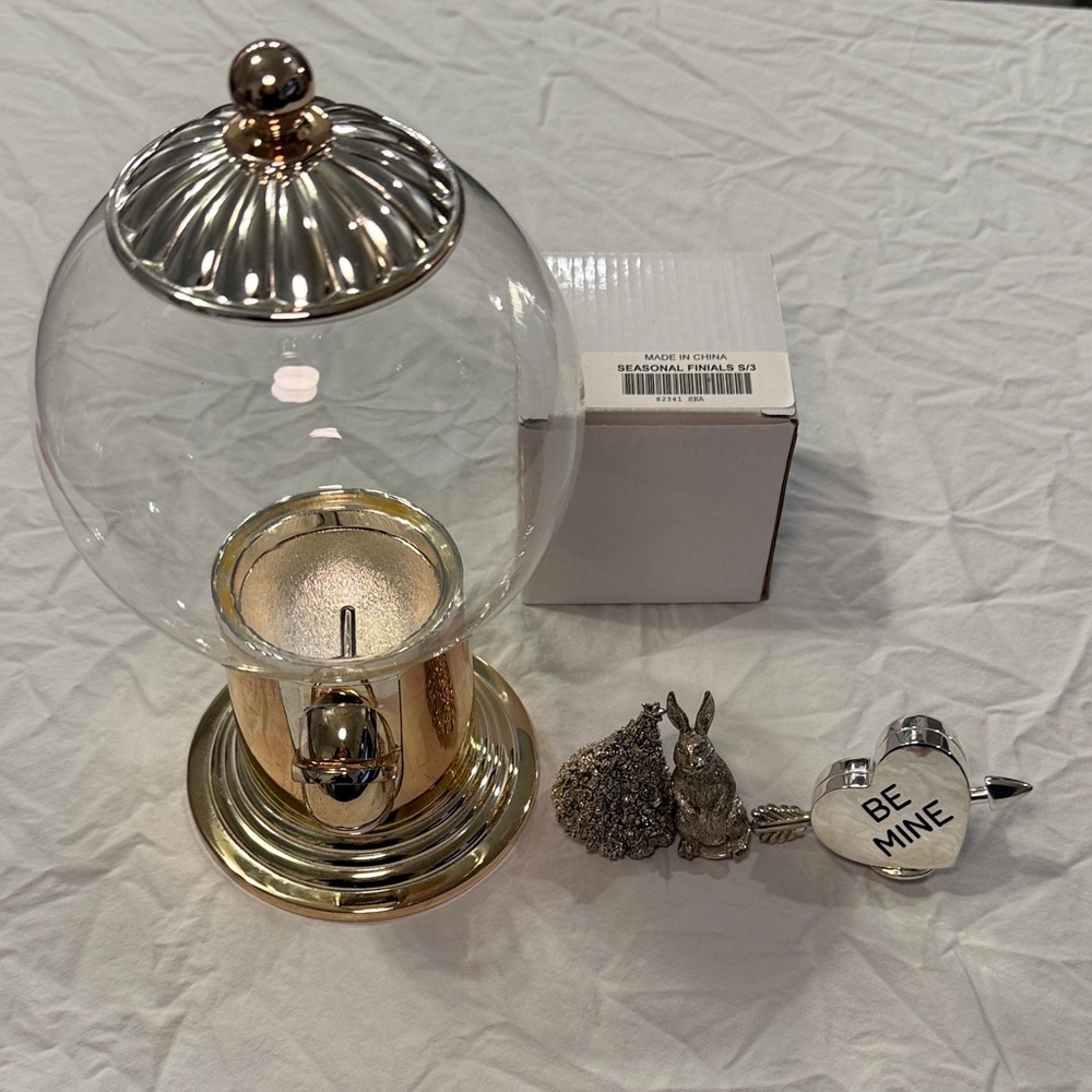 Godinger Silver Art Co Refillable Candy Gumball Jar with 3 Holiday Toppers NWOT
